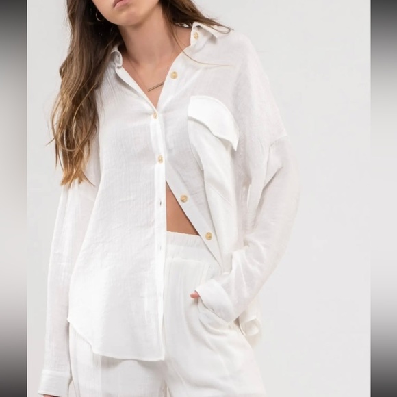 Blu Pepper Tops - 5 for $20 SALE! Lightweight white button up